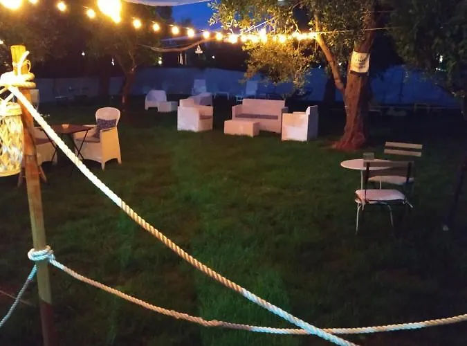 Le Case Di Nettuno فندق