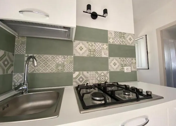 فندق Le Case Di Nettuno ماتيناتا